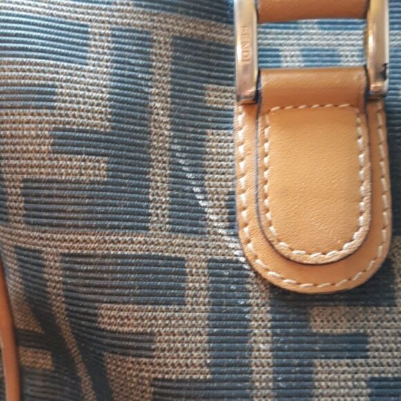 SALE💥 AUTHENTIC VINTAGE FENDI ICONIC ZUCCA 90's-Y2K BOSTON BAG - Picture 3 of 11